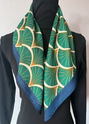 Foulard vert neuf carré 67cm, zustand: Neu, mit Etikett, 4,50 €, 5,43 € inklusive Vinted-Käuferschutz