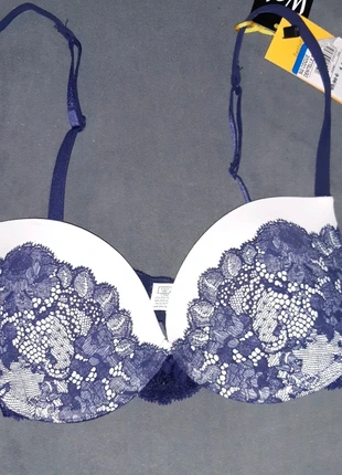 Soutien-gorge dentelle Well, marke: Well, zustand: Neu, mit Etikett, größe: 75B, 5,00 €, 5,95 € inklusive Vinted-Käuferschutz