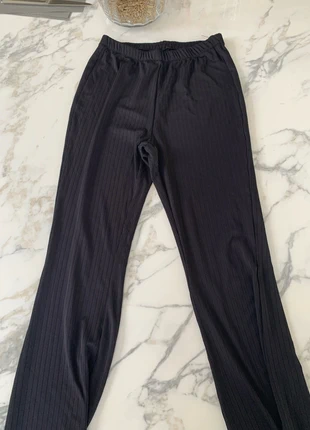 Pantalon fluide flare, marque: Flare, état: Neuf sans étiquette, taille: XS / 34 / 6, 3,50 €, 4,38 € Protection acheteurs incluse