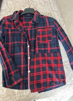 Camicia a quadri slim fit vintage Tommy hilfinger ragazzo, merk: Tommy Hilfiger, staat: Goed, maat: 8 jaar / 128 cm, € 7,00, € 8,05 inclusief Kopersbescherming