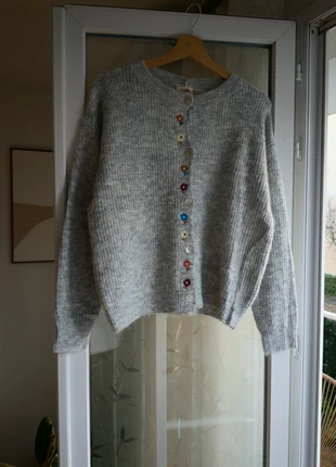 Arquely · Cardigan élégant et douillet gris 💕, marke: Boutique Parisienne, zustand: Sehr gut, größe: Einheitsgröße, 39,00 €, 41,65 € inklusive Vinted-Käuferschutz
