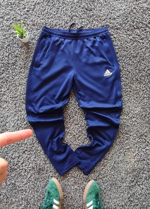 Chándal Adidas entrenamiento, marque: adidas, état: Très bon état, taille: L, 10,00 €, 11,20 € Protection acheteurs incluse