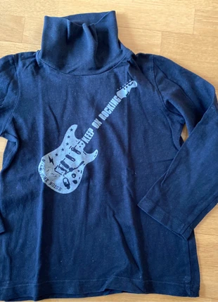 T-shirt col roulé Okaidi 6 ans, merk: Okaïdi, staat: Heel goed, maat: 5 jaar / 110 cm, € 3,50, € 4,38 inclusief Kopersbescherming