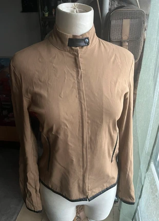 Veste camel zippée style minimaliste avec col montant vintage, marque: La City, état: Très bon état, taille: M / 38 / 10, 12,00 €, 13,30 € Protection acheteurs incluse