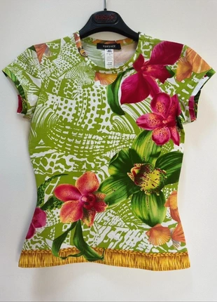 Tee shirt Versace, merk: Versace, staat: Nieuw zonder prijskaartje, maat: S / 36 / 8, € 49,00, € 52,15 inclusief Kopersbescherming