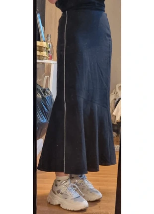 Superbe jupe longue sirène noire japonaise Page Boy TU (XS-S) tbe, marke: page boy, zustand: Sehr gut, größe: S / 36 / 8, 20,90 €, 22,65 € inklusive Vinted-Käuferschutz