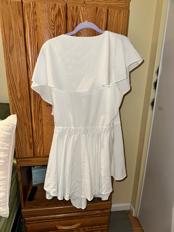 Nwot Romper 2x 3