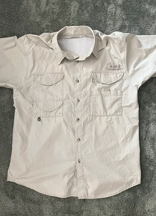 Camisa Columbia beige de manga corta estilo safari/pesca, merk: Columbia, staat: Heel goed, maat: S, € 15,00, € 16,45 inclusief Kopersbescherming