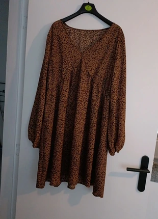 Tuniek Shein, merk: Shein, staat: Nieuw zonder prijskaartje, maat: XL / 42 / 14, € 3,50, € 4,38 inclusief Kopersbescherming