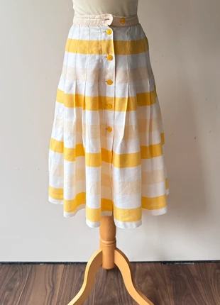 Vintage cotton? high waist midi skirt 30 32 bright yellow white striped pleated classic button down, merk: Vintage Dressing, staat: Heel goed, maat: XXXS / 30 / 2, € 39,00, € 41,65 inclusief Kopersbescherming Pro