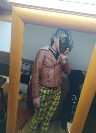 Veste en similicuir, marke: Girl Tribu, zustand: Sehr gut, größe: 12 Jahre / 152, 5,00 €, 5,95 € inklusive Vinted-Käuferschutz