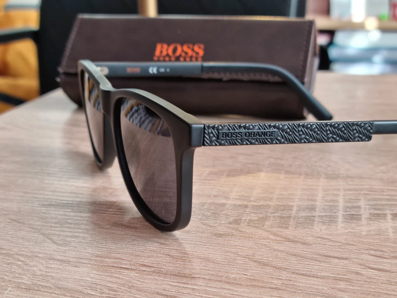 Lunette solaire Hugo Boss orange Vinted