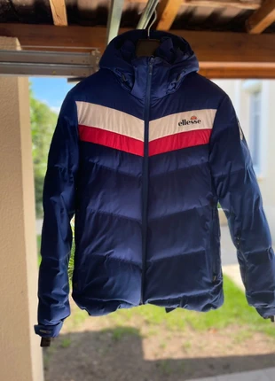 Veste Ellesse, marke: Ellesse, zustand: Neu, größe: S, 50,00 €, 53,20 € inklusive Vinted-Käuferschutz