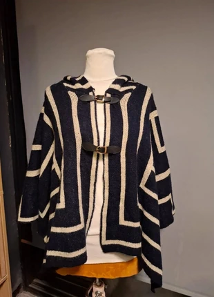 Poncho Chic & Cozy By Swan, brand: By Swan, condition: Very good, size: M / 38 / 10, €29.00, €31.15 includes Buyer Protection