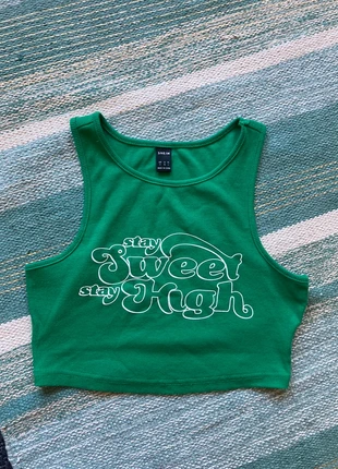 Top court Shein, marque: Shein, état: Très bon état, taille: S / 36 / 8, 4,00 €, 4,90 € Protection acheteurs incluse