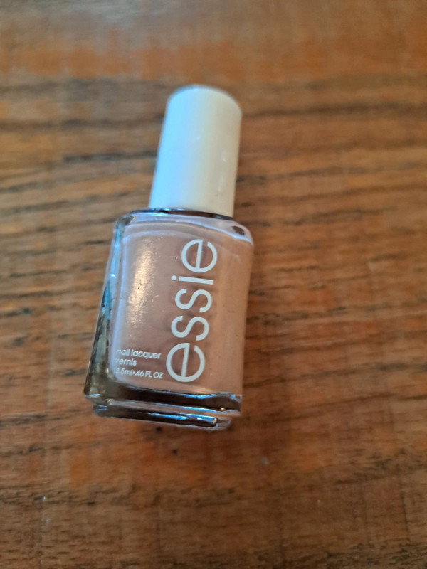 Essie nail polish color bare with me new unopened 1