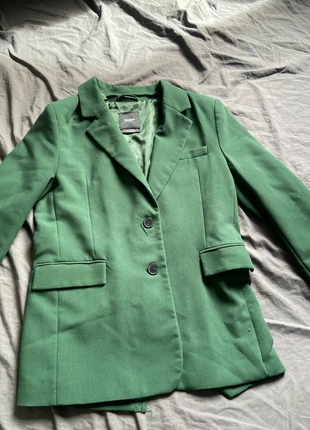 Groene oversized blazer, marque: Pull & Bear, état: Bon état, taille: M / 38 / 10, 8,00 €, 9,10 € Protection acheteurs incluse