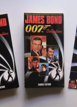James Bond 007 Collection – 18 colour booklets plus holder/binder, estado: Muito bom, €25.00, €26.95 inclui Proteção do Comprador
