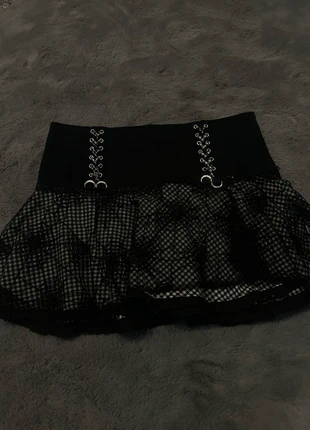 Tripp nyc Black & White Gingham Spider Web & Lace mini skirt, brand: Tripp NYC, condizioni: Ottime, taglia: L / IT 44 / EU 40, €80.00, €84.70 include la Protezione acquisti