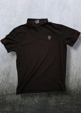 Schwarzes Ferrari Polo im Y2K- und Vintage-Stil, marke: Ferrari, zustand: Sehr gut, größe: M, 14,99 €, 16,44 € inklusive Vinted-Käuferschutz
