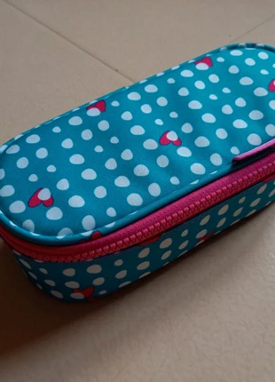 Trousse bleue et rose Agatha ruiz de la Prada excellent etat, merk: Agatha Ruiz de la Prada, staat: Heel goed, € 4,00, € 4,90 inclusief Kopersbescherming