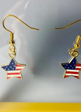 Pendientes metálicos Estrella bandera americana, marca: THE 78 PROJECT, estado: Nuevo con etiquetas, 2,50 €, 3,33 € Protección al comprador incluida