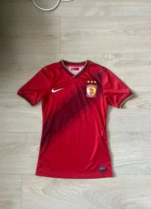 footbaal shirtGuangzhou jersey, marque: Football, état: Bon état, taille: S, 12,99 €, 14,34 € Protection acheteurs incluse