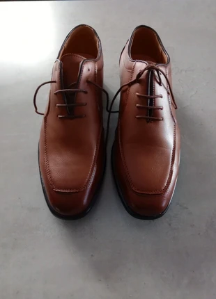 Chaussures hommes cuir synthétique marron style rétro chic Brogue lacets 44 neuves, état: Neuf avec étiquette, taille: 44, 10,00 €, 11,20 € Protection acheteurs incluse