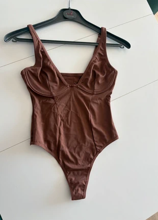 Body moulant, brand: Zara, condizioni: Nuovo senza cartellino, taglia: XS / IT 38 / EU 34, €15.00, €16.45 include la Protezione acquisti