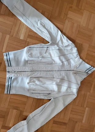 Cuir beige jaune , marke: Carlo Colucci, zustand: Gut, größe: M / 38 / 10, 15,00 €, 16,45 € inklusive Vinted-Käuferschutz