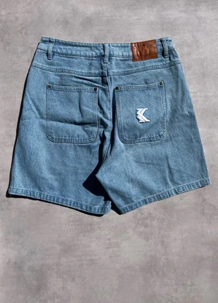 Short en jean Karl Kani jorts bleu court vintage streetwear Y2K, brand: Karl Kani, condizioni: Ottime, taglia: M / IT 42 / EU 38, €19.99, €21.69 include la Protezione acquisti