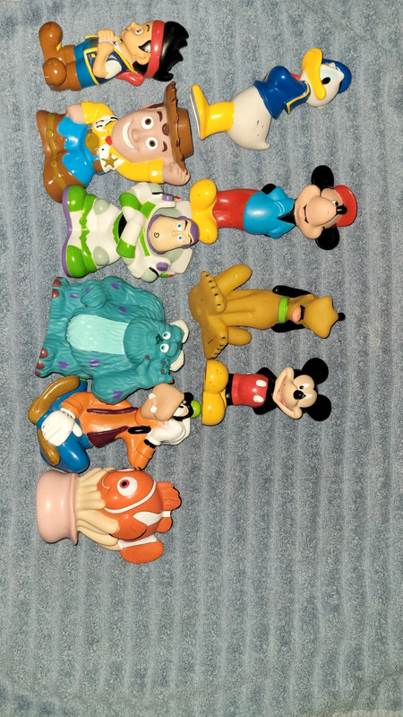 Bundle of disney water toys 2