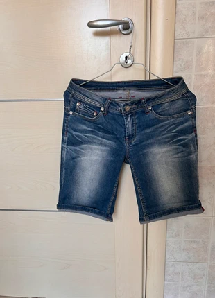 Pantaloncini di jeans, état: Neuf sans étiquette, taille: S / 36 / 8, 5,00 €, 5,95 € Protection acheteurs incluse