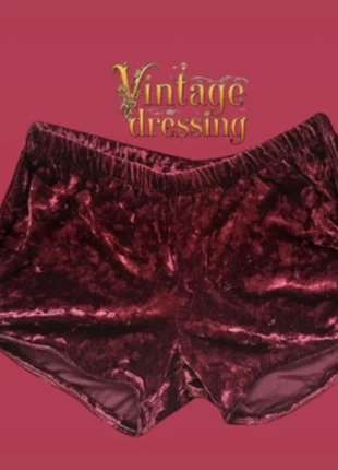 Short en velours bordeaux Popular 21, marke: popular 21, zustand: Sehr gut, größe: S / 36 / 8, 10,00 €, 11,20 € inklusive Vinted-Käuferschutz