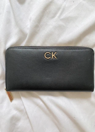 Porte feuille Calvin Klein, marque: Calvin Klein, état: Bon état, 10,00 €, 11,20 € Protection acheteurs incluse