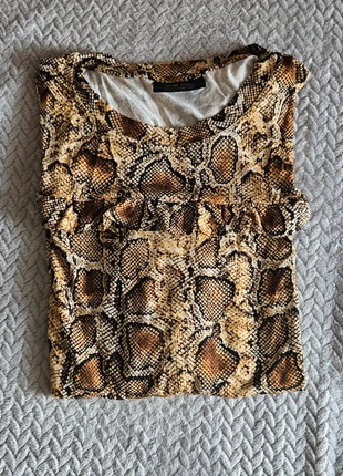 Haut manches longues imprimé motif peau de serpent python T40 one two luxzuz, marke: One Two & Luxzuz, zustand: Sehr gut, größe: L / 40 / 12, 2,00 €, 2,80 € inklusive Vinted-Käuferschutz