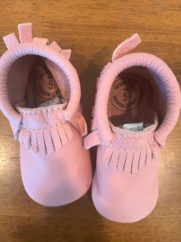 Freshly Picked New moccasins leather blush baby girl size 5 2