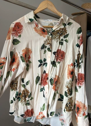 Chemise fluide à fleurs , marque: Mango, état: Très bon état, taille: M / 38 / 10, 5,00 €, 5,95 € Protection acheteurs incluse