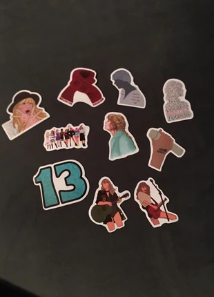Taylor Swift stickers, état: Neuf sans étiquette, taille: Taille unique, 2,00 €, 2,80 € Protection acheteurs incluse