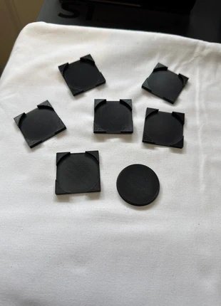 Adaptateurs individuels pour figurines soclees en rond de 40mm, marke: Impression, zustand: Sehr gut, 2,50 €, 3,33 € inklusive Vinted-Käuferschutz