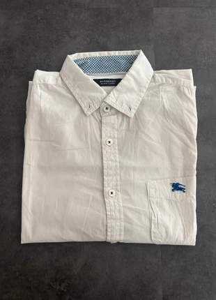 Chemise Burberry blanc femme - très bon état - taille S  - logo brodé bleu, marke: Burberry, zustand: Sehr gut, größe: S / 36 / 8, 19,90 €, 21,60 € beinhaltet Vinted-Käuferschutz Pro