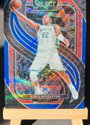 Carte Khris Middleton Panini Select Premier Level Blue Wave Prizm /75, marque: Panini, état: Très bon état, 4,50 €, 5,43 € Protection acheteurs incluse