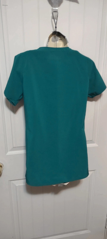 Carhartt Shirts for women size xs 3