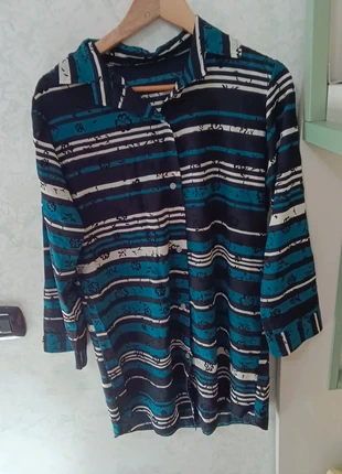 Camicia donna a maniche lunghe taglia M,, fammi un offerta ragionevole e ti vendo 💕, brand: Made In Italy, condizioni: Ottime, taglia: M / IT 42 / EU 38, €10.00, €11.20 include la Protezione acquisti