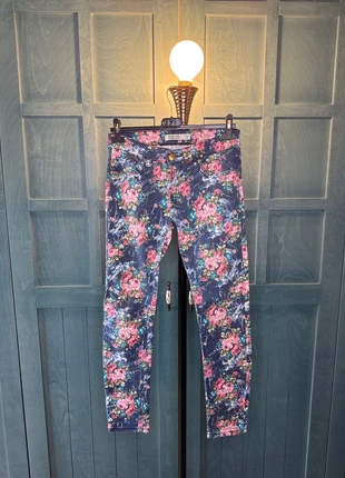 Pantaloni stile jeans elasticizzati, marca: Bright Girl, estado: Novo sem etiquetas, tamanho: XXL / 44 / 16, €2.00, €2.80 inclui Proteção do Comprador