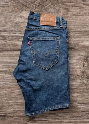 Short Jean levi’s 412 slim premium, marque: Levi's, état: Très bon état, taille: W29 | FR 38, 39,90 €, 42,60 € Protection acheteurs (Pro) incluse