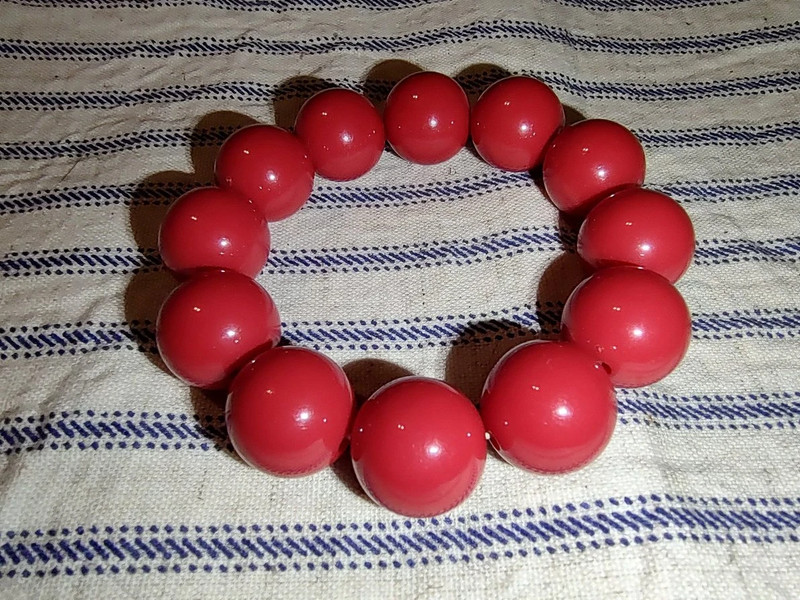 Big Red Bead Stretch Bracelet