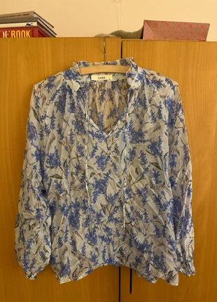 Cute blue blouse with ruffles, marque: Lara, état: Neuf sans étiquette, taille: L / 40 / 12, 16,00 €, 17,50 € Protection acheteurs incluse