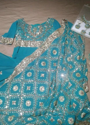 Véritable sari indien de mariée avec bijoux assorti, brand: sari traditionnelle, condition: Very good, size: L / 40 / 12, €80.00, €84.70 includes Buyer Protection