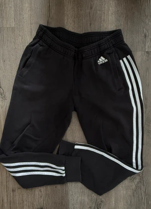 adidas joggingsbroek, merk: adidas, staat: Heel goed, maat: S / 36 / 8, € 8,00, € 9,10 inclusief Kopersbescherming